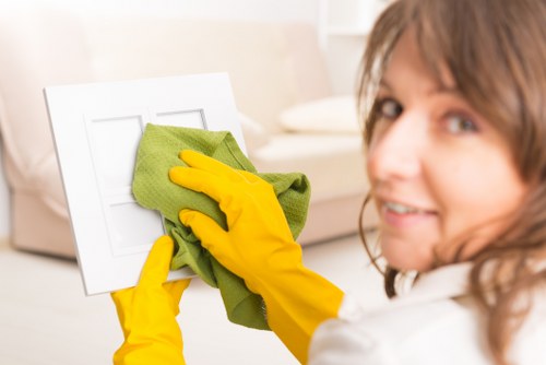 Accepted payment methods for Cleaners Bow including card and digital options
